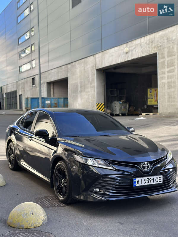 2019 toyota camry