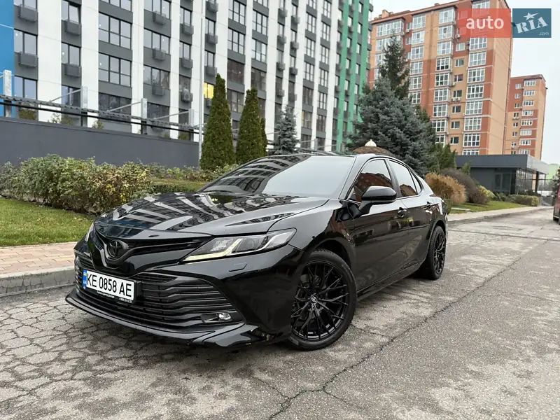 2019 toyota camry