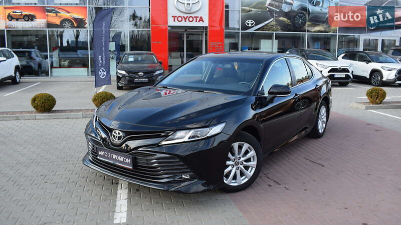 2019 toyota camry
