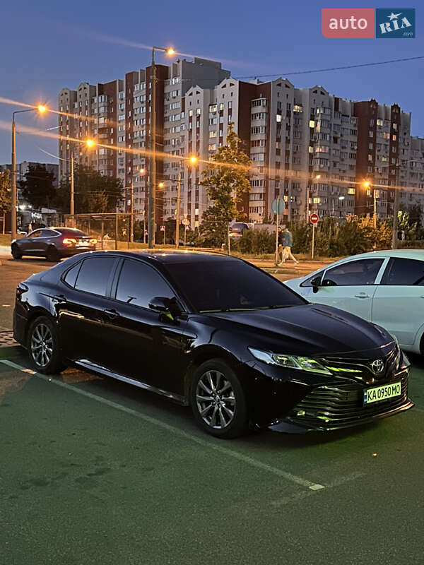 2020 toyota camry