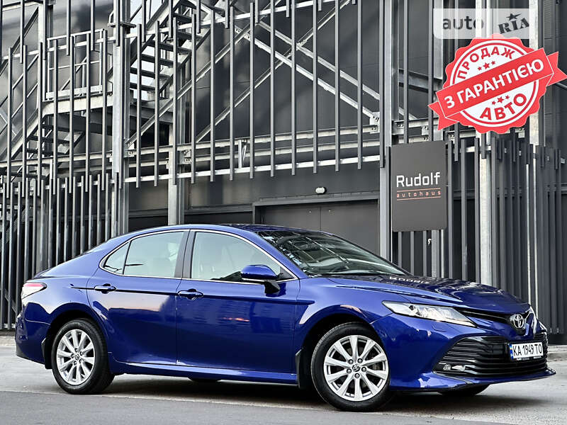 2020 toyota camry