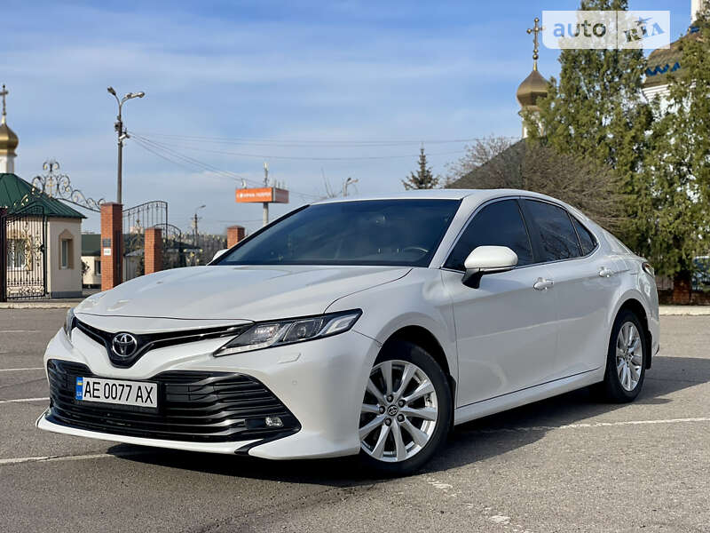 2020 toyota camry