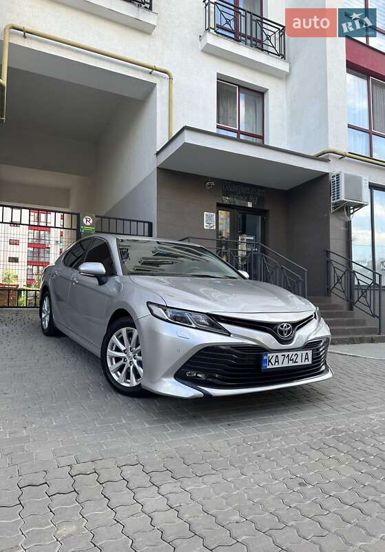 2018 toyota camry
