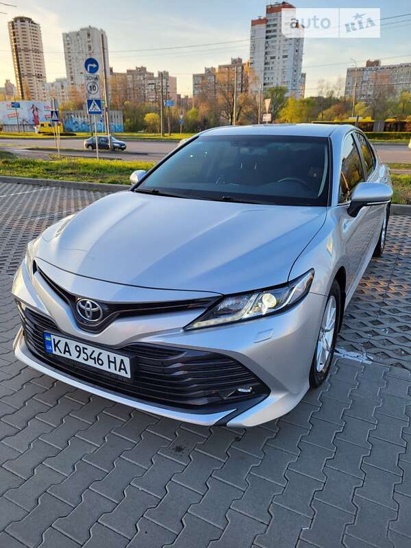 2018 toyota camry
