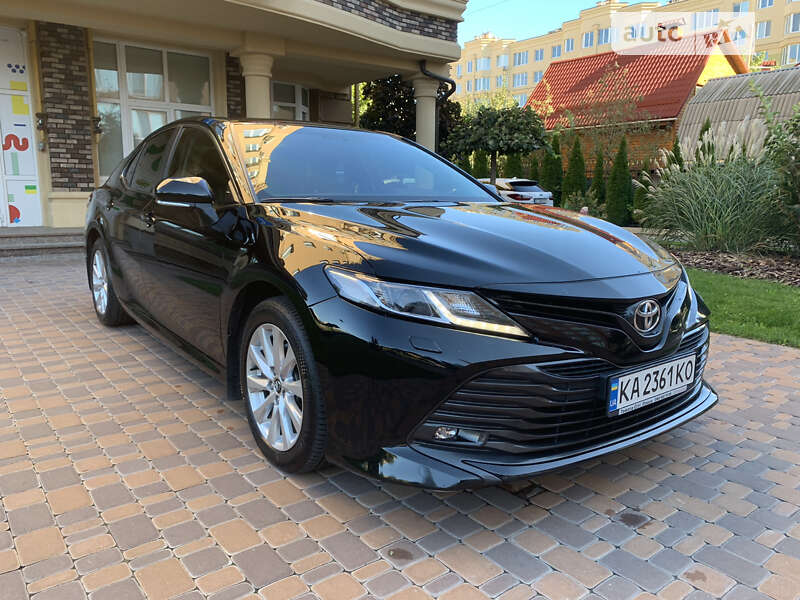 2019 toyota camry