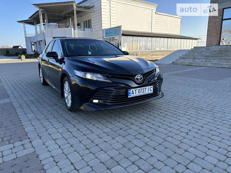 2019 toyota camry