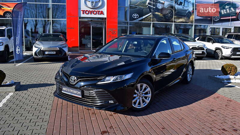 2020 toyota camry
