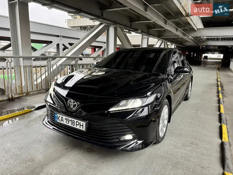 2018 toyota camry