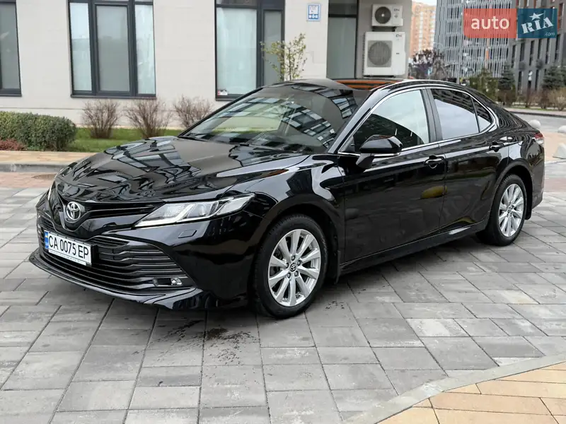 2020 toyota camry