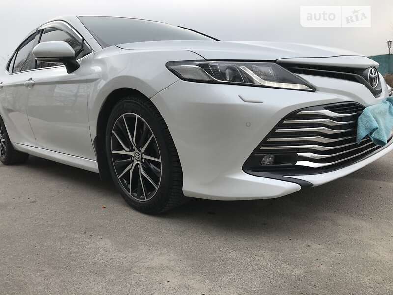 2018 toyota camry
