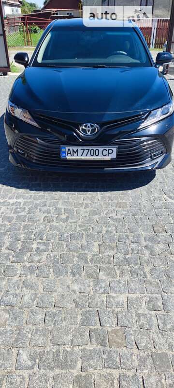 2019 toyota camry