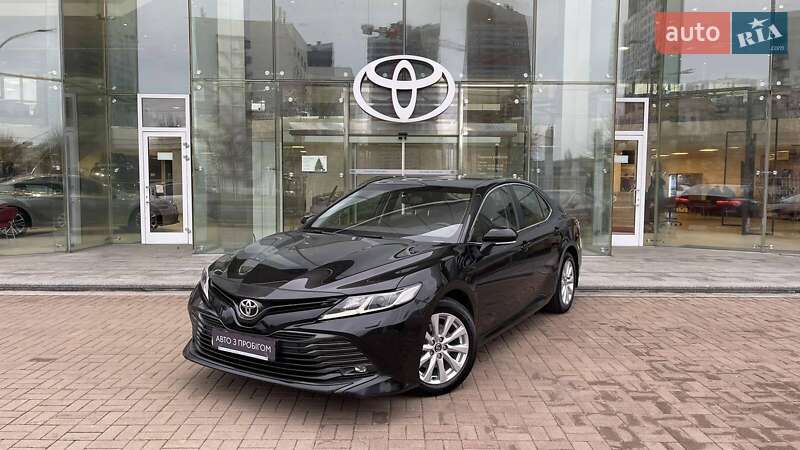 2019 toyota camry