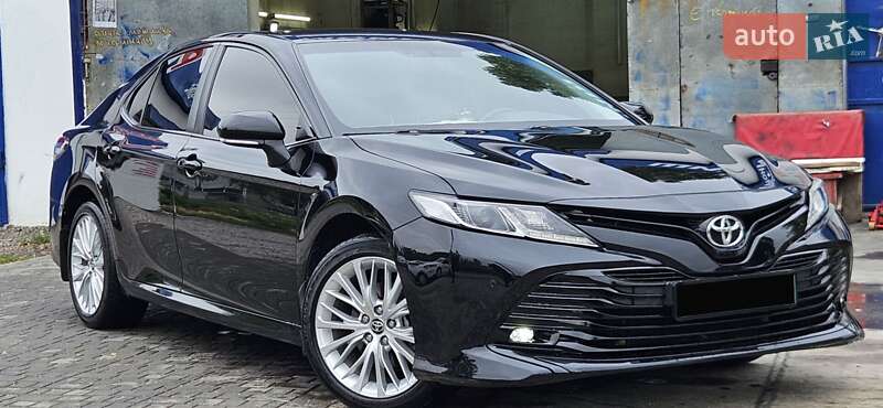 2020 toyota camry