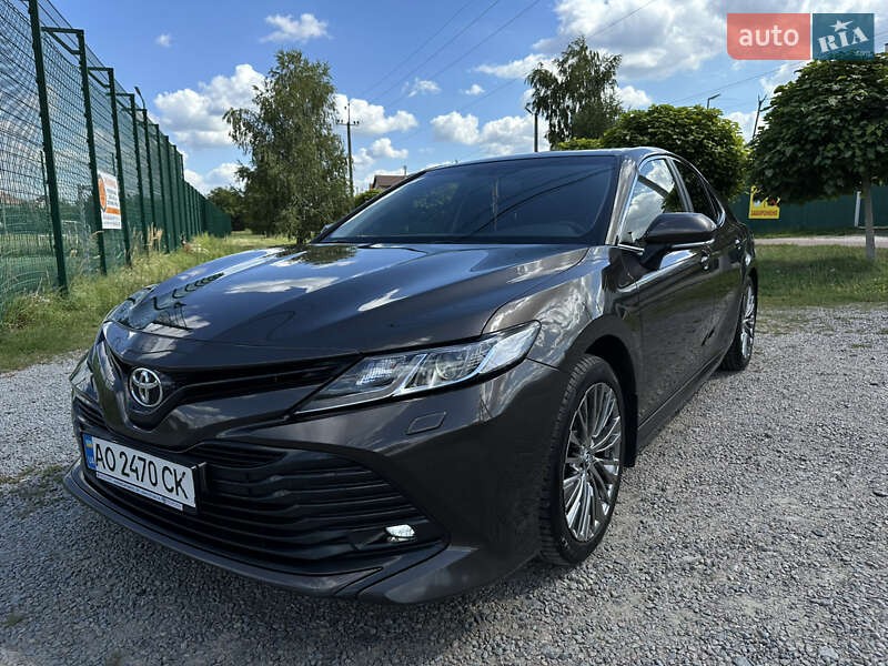 2018 toyota camry