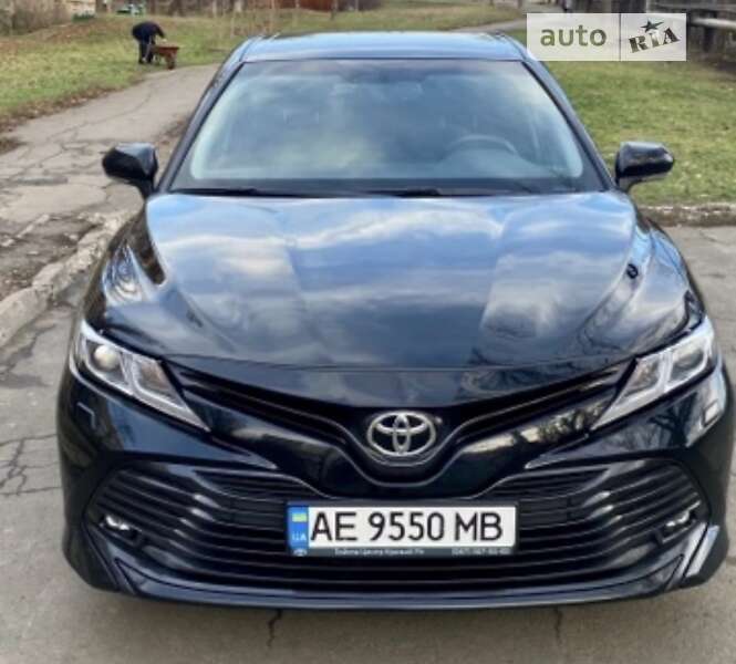 2019 toyota camry