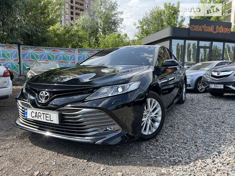 2020 toyota camry