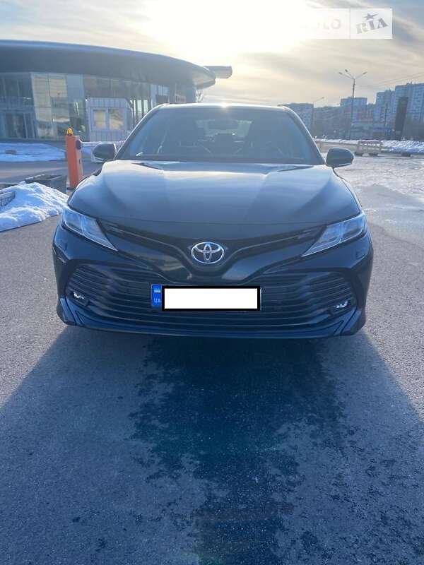 2020 toyota camry