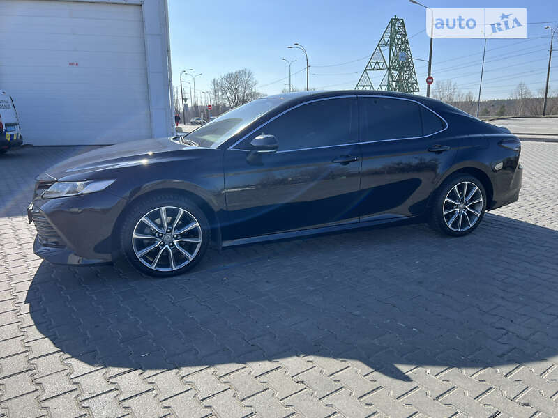 2018 toyota camry