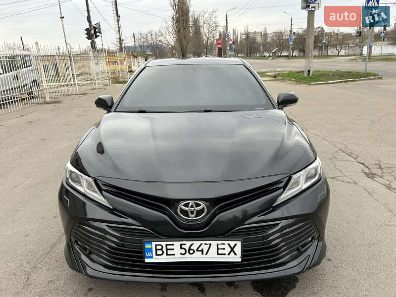 2019 toyota camry