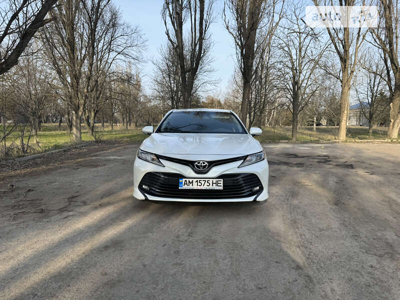 2020 toyota camry