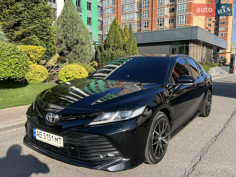 2020 toyota camry