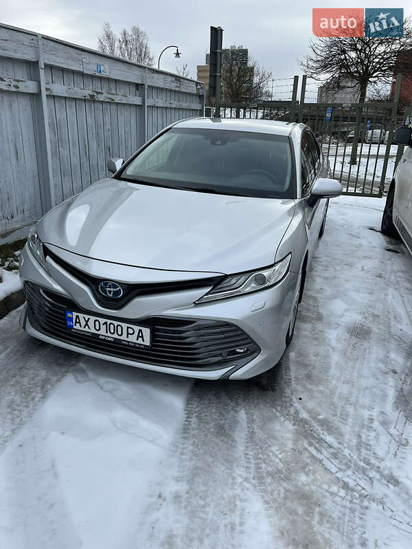 2018 toyota camry