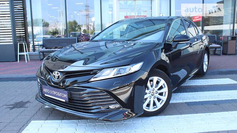 2020 toyota camry