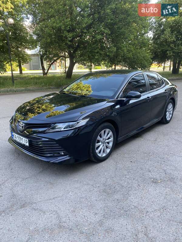 2020 toyota camry