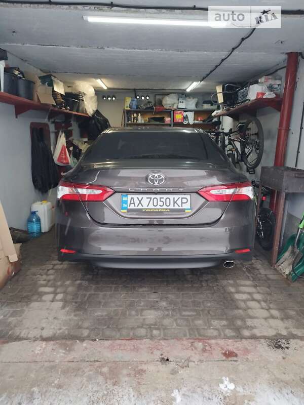2018 toyota camry