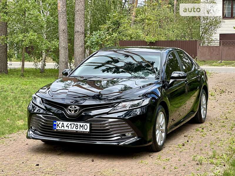 2020 toyota camry