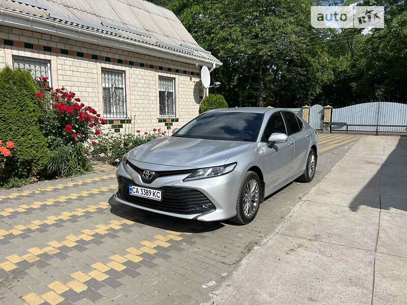 2018 toyota camry