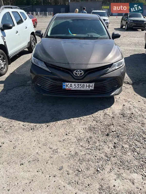 2020 toyota camry