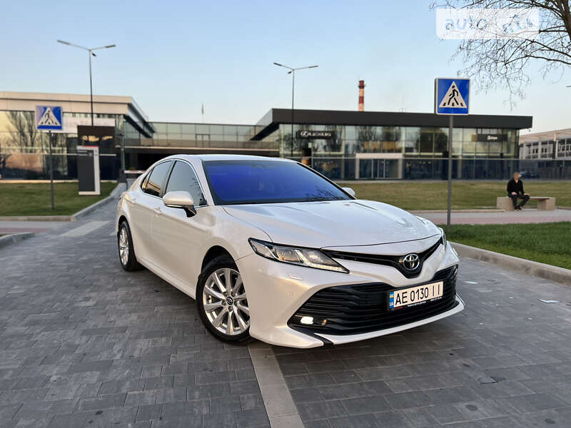 2018 toyota camry