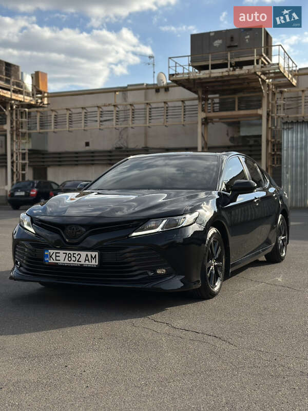 2018 toyota camry