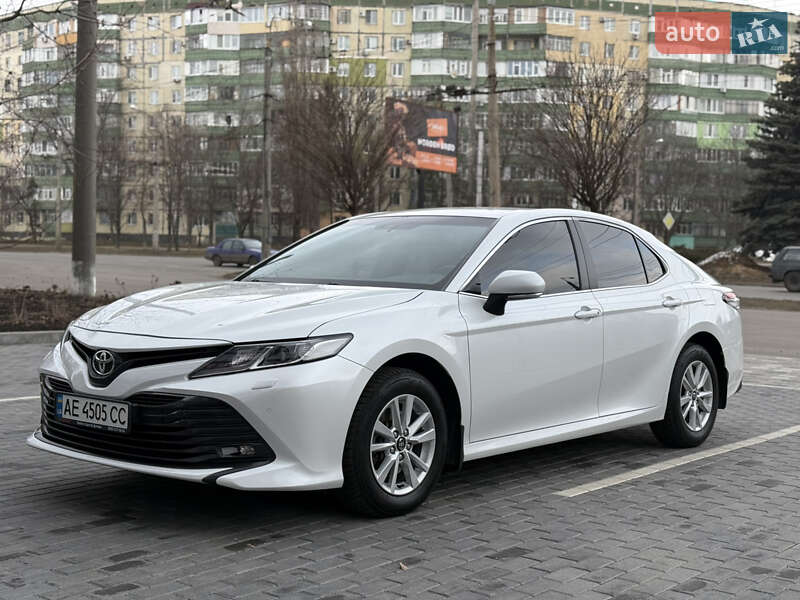 2018 toyota camry