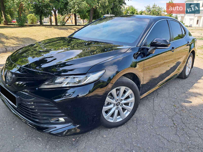 2019 toyota camry