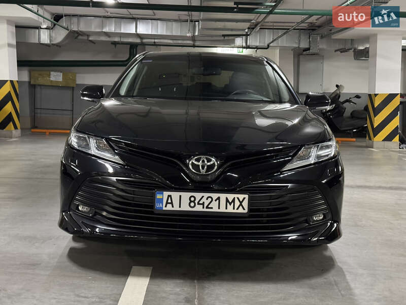 2019 toyota camry