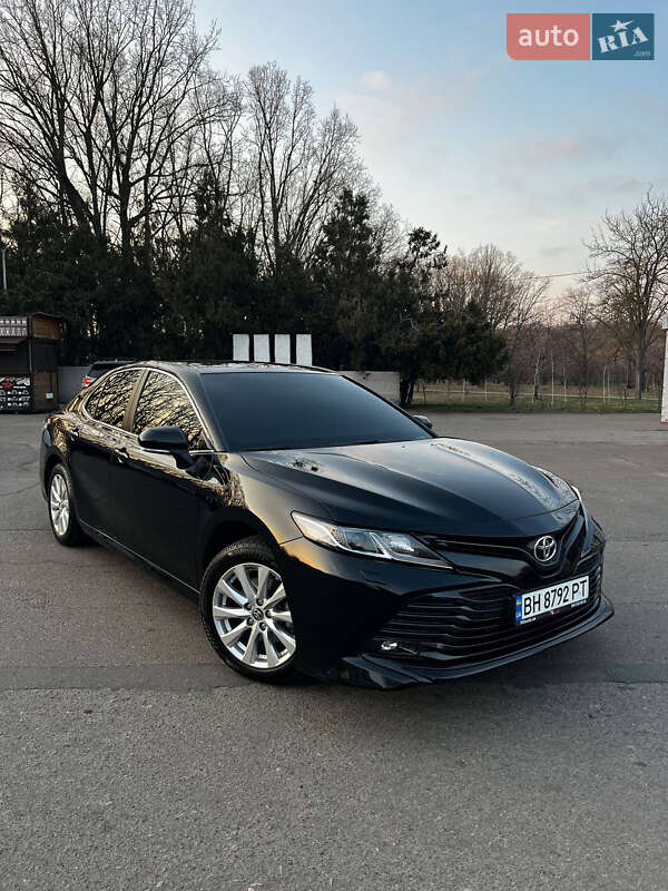 2020 toyota camry