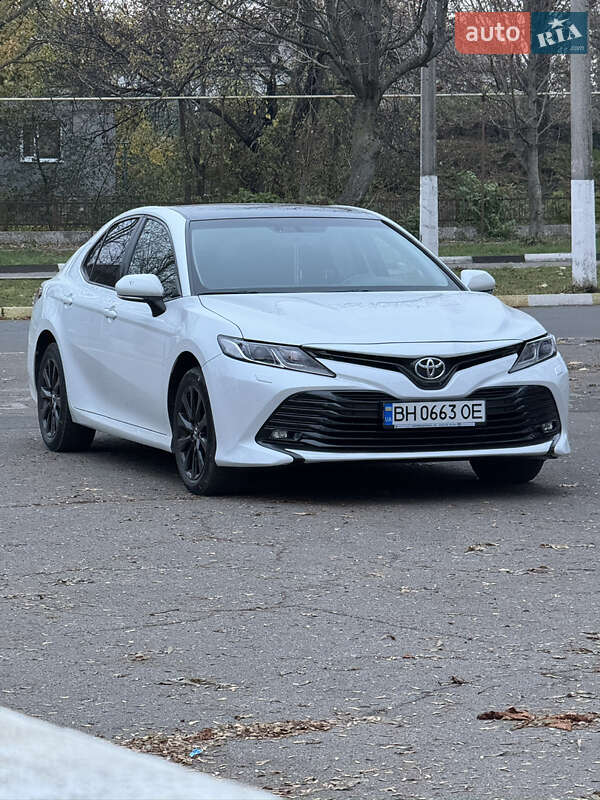 2018 toyota camry