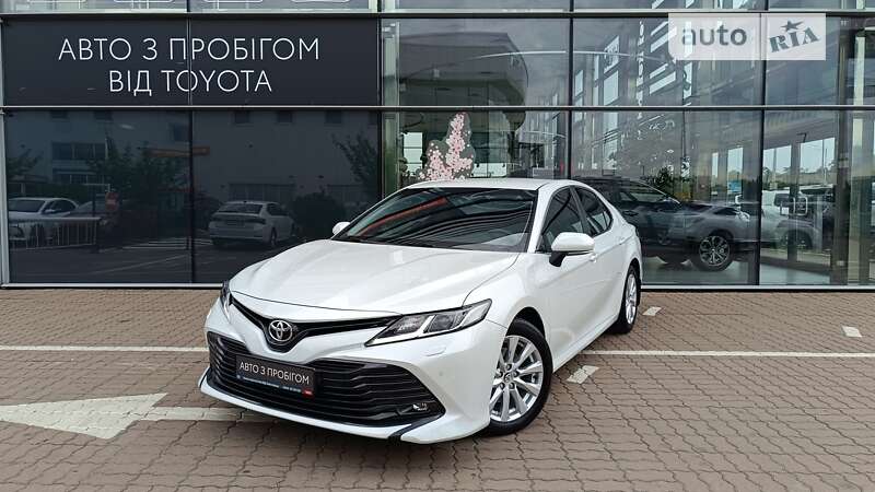 2019 toyota camry