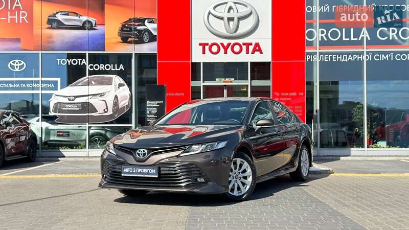 2019 toyota camry