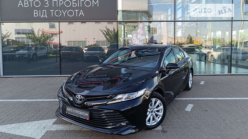 2019 toyota camry