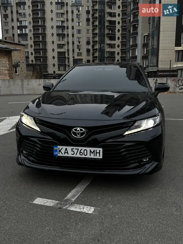 2019 toyota camry