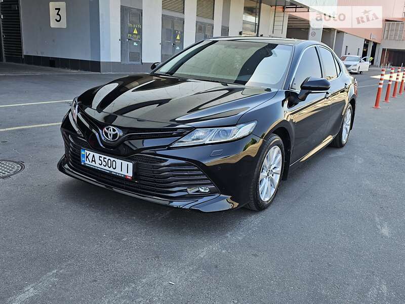 2019 toyota camry