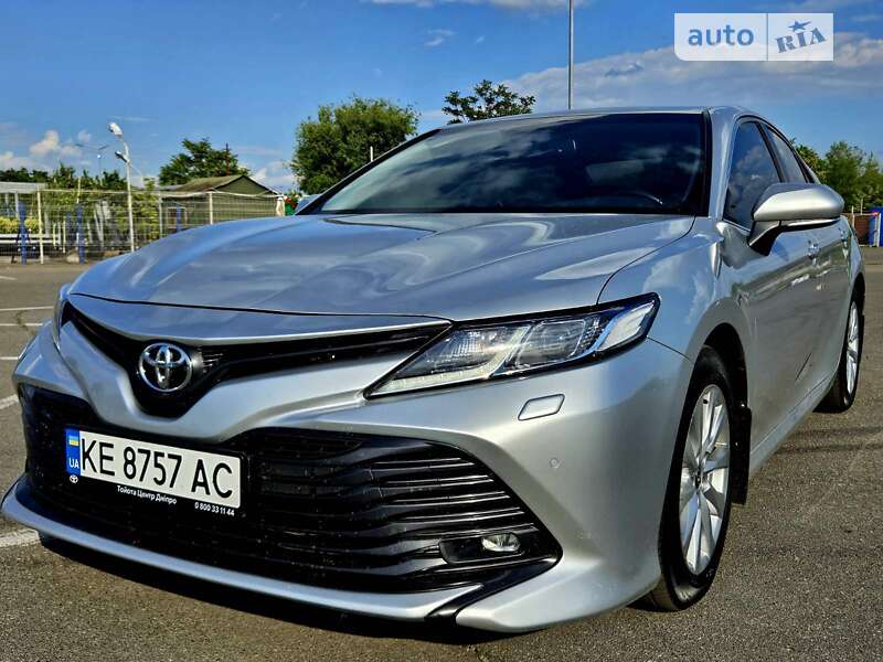 2019 toyota camry