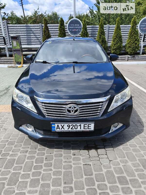 2011 toyota camry