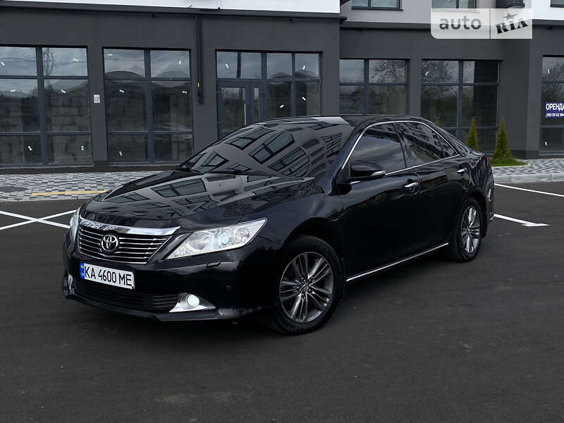 2012 toyota camry