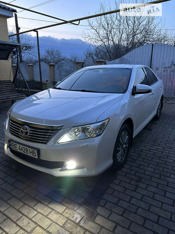 2013 toyota camry