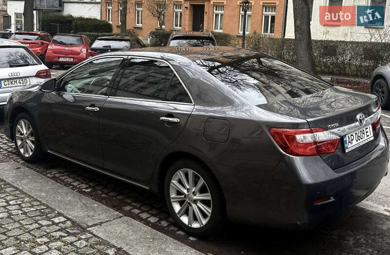 2012 toyota camry