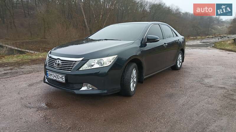 2012 toyota camry